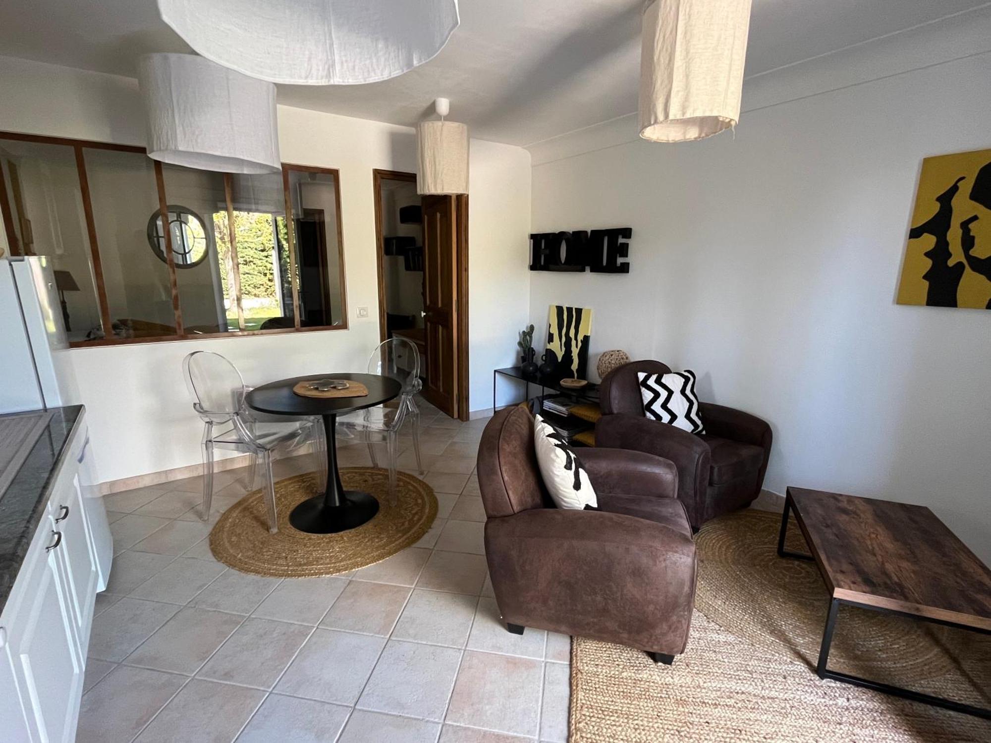 Hestia Bed & Breakfast Robion en Luberon Bagian luar foto